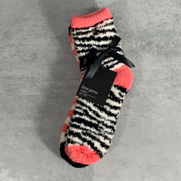 free press Accessories - 3/$20 Free Press 2 Pair Fuzzy Socks SZ 6-10.5